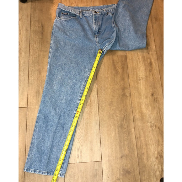 Vintage USA Lee Straight Leg Jeans Mens Size 38x30 Light Wash Blue Denim READ - Picture 3 of 9